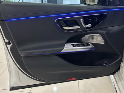 MERCEDES-BENZ E-CLASS - 9