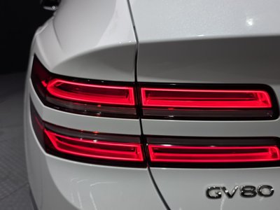 GENESIS GV80 - 10