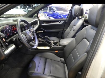 PORSCHE CAYENNE - 10