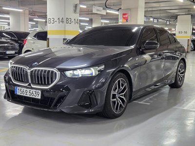 BMW 5 SERIES - 2