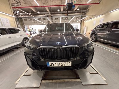 2025 BMW X5 照片 1