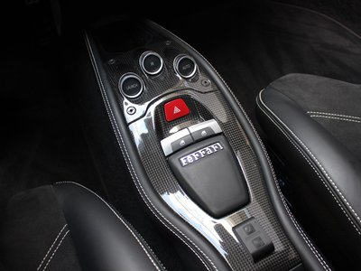 2013 FERRARI 458 ITALIA — миниатюра 20