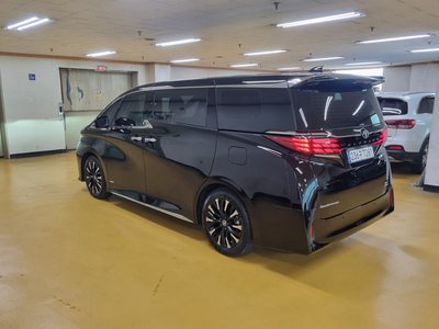 TOYOTA ALPHARD - 5