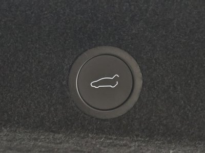 2025 Tesla MODEL Y — миниатюра 36
