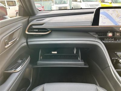 TOYOTA CROWN SPORT - 3