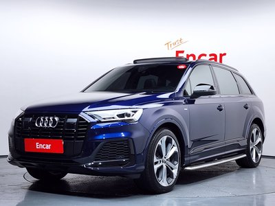 AUDI Q7 - 1