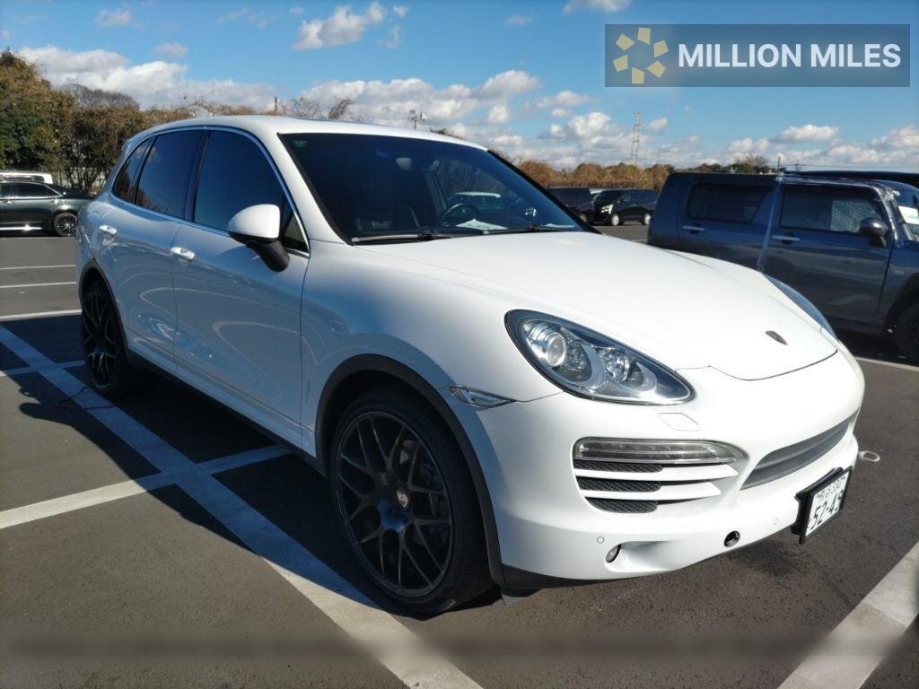 PORSCHE CAYENNE - View 1