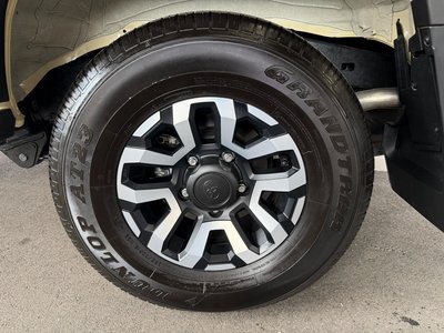 TOYOTA LAND CRUISER 70 - 7