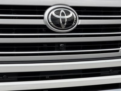 صورة مصغرة 21 لـ 2025 Toyota LAND CRUISER 300