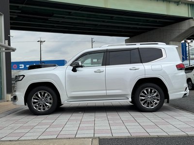 صورة مصغرة 35 لـ 2025 Toyota LAND CRUISER 300