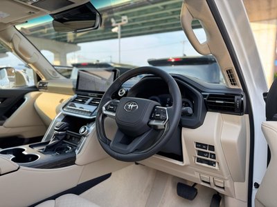 صورة مصغرة 48 لـ 2025 Toyota LAND CRUISER 300