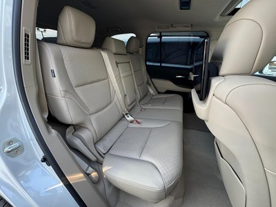 صورة مصغرة 51 لـ 2025 Toyota LAND CRUISER 300