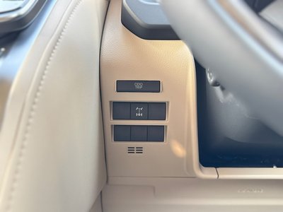 صورة مصغرة 69 لـ 2025 Toyota LAND CRUISER 300
