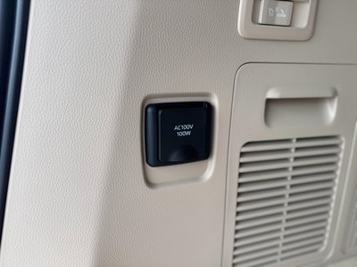 صورة مصغرة 81 لـ 2025 Toyota LAND CRUISER 300