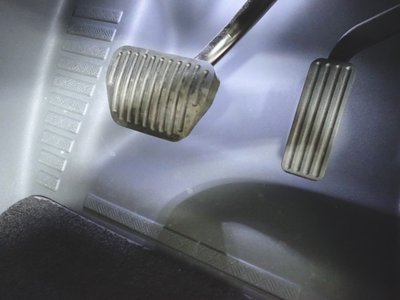 LAND ROVER DEFENDER - 9