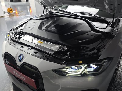 BMW I4 - 7