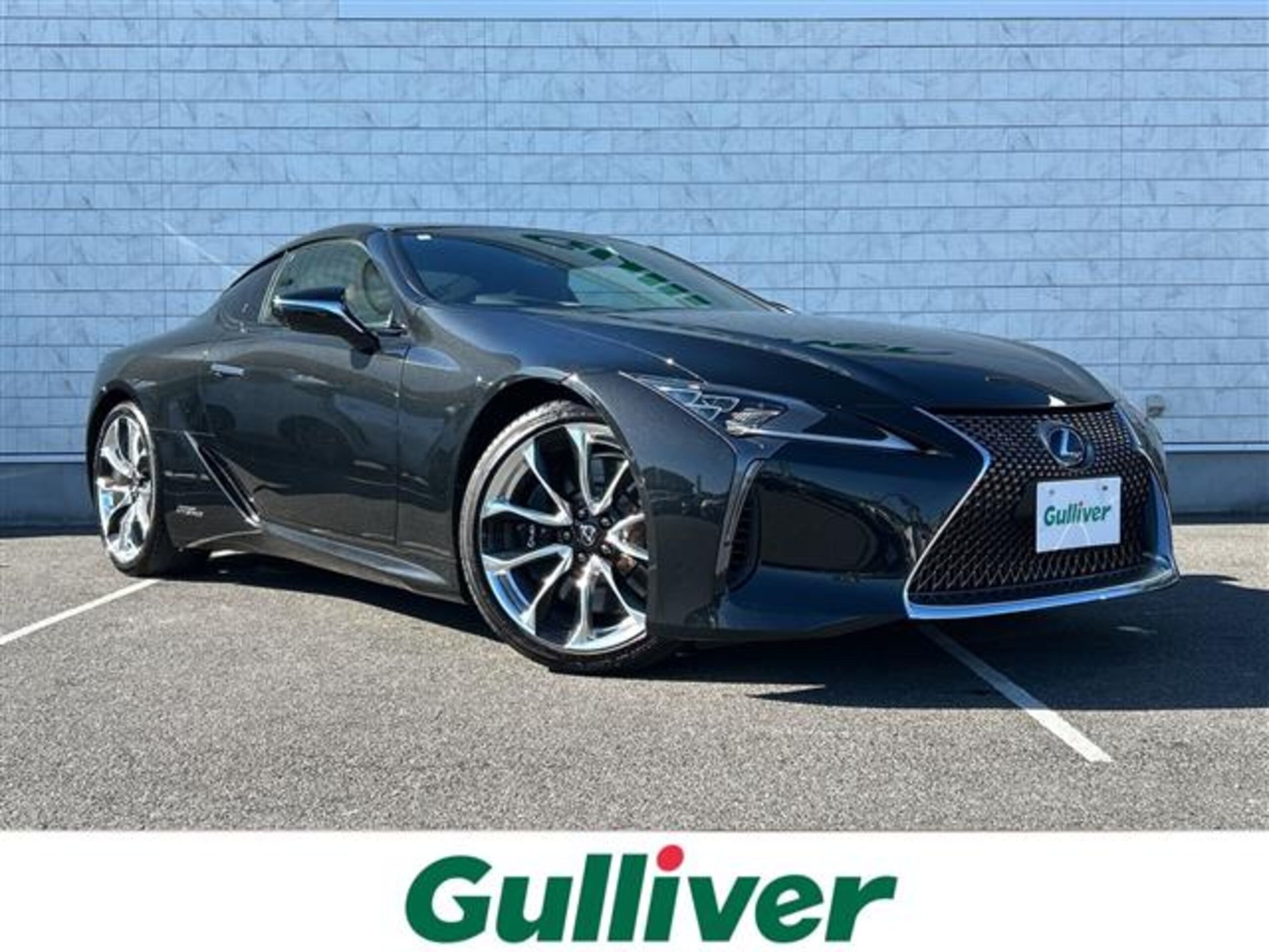 LEXUS LC - View 1