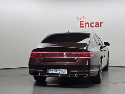 صورة 4 لـ 2023 Genesis G90