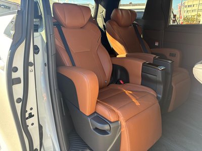 TOYOTA VELLFIRE - 10