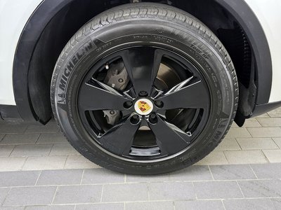 PORSCHE CAYENNE - 8
