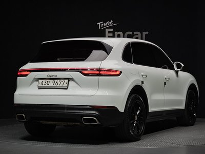 PORSCHE CAYENNE - 4