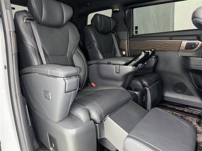 2025 TOYOTA ALPHARD — миниатюра 30