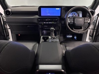 TOYOTA LAND CRUISER 250 - 3