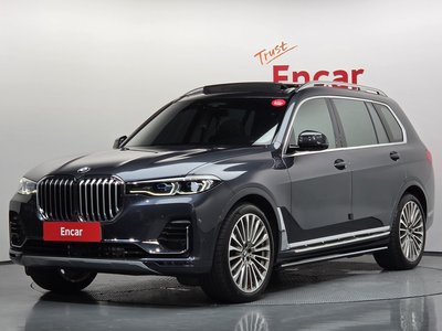 2022 BMW X7 — фото 1
