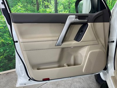 2023 Toyota LAND CRUISER PRADO — миниатюра 40