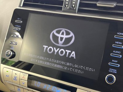 2023 Toyota LAND CRUISER PRADO photo 4