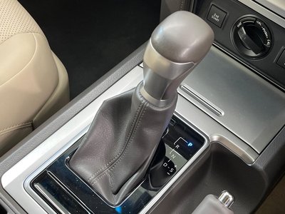 2023 Toyota LAND CRUISER PRADO — миниатюра 21