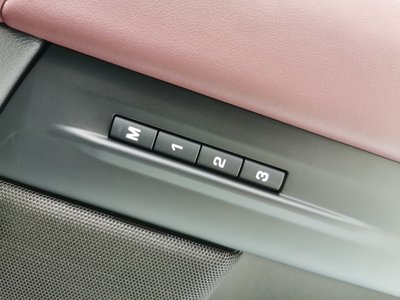 2025 LAND Rover RANGE ROVER EVOQUE — миниатюра 21