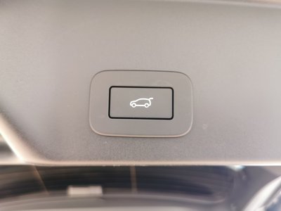 2025 LAND Rover RANGE ROVER EVOQUE — миниатюра 32