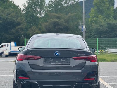 BMW I4 - 4