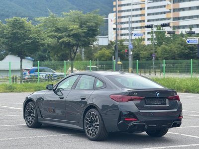 BMW I4 - 3