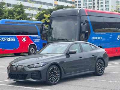 BMW I4 - 2