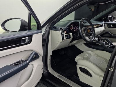 PORSCHE CAYENNE - 10