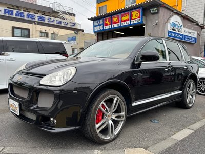 PORSCHE CAYENNE - 8