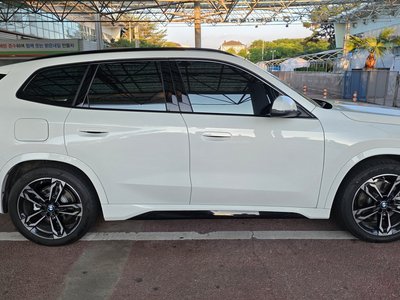 BMW IX1 - 8