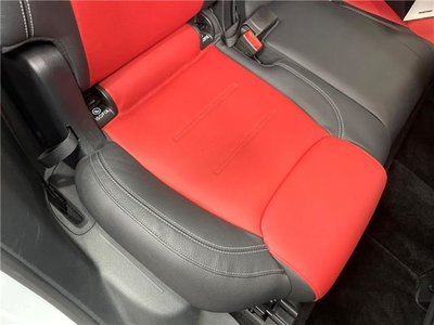 MERCEDES-BENZ GLB - 6