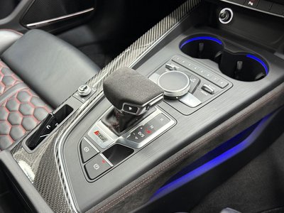 2019 AUDI RS4 AVANT 照片 6