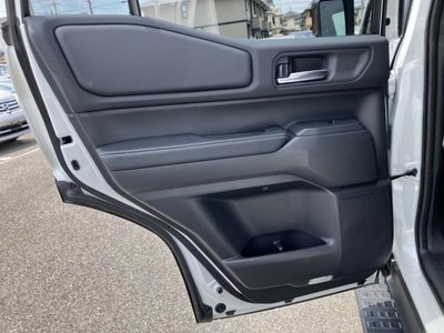 2024 Toyota LAND CRUISER 250 — миниатюра 25