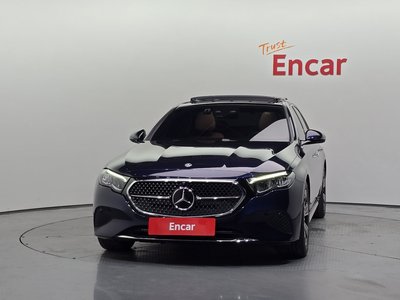 MERCEDES-BENZ E-CLASS - 2