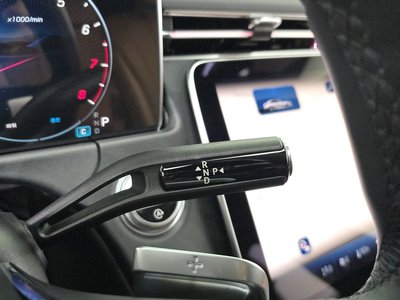 MERCEDES-BENZ E-CLASS - 9