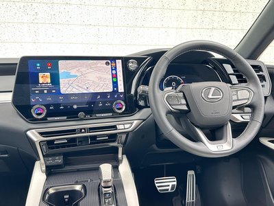 2025 Lexus RX — миниатюра 36