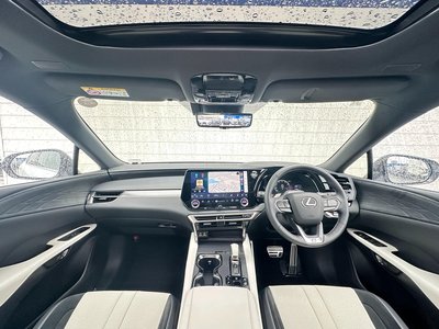 2025 Lexus RX — фото 4