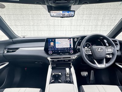 2025 Lexus RX — миниатюра 28