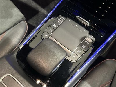 2023 Mercedes-BENZ GLB 缩略图 17