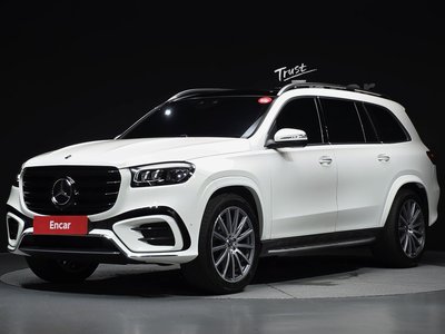 2024 Mercedes-BENZ GLS photo 1