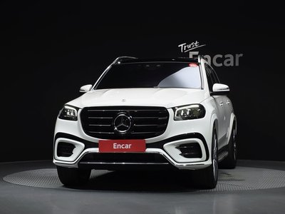 2024 Mercedes-BENZ GLS photo 2